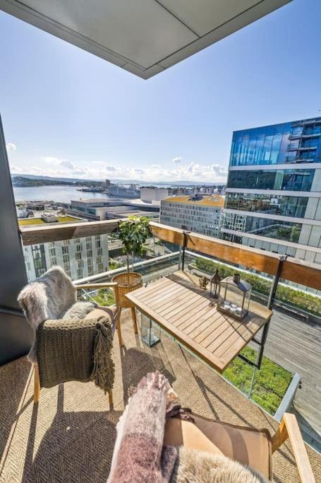 Modern 2Bed Room Sea View Apartment @ Oslo Barcode Экстерьер фото