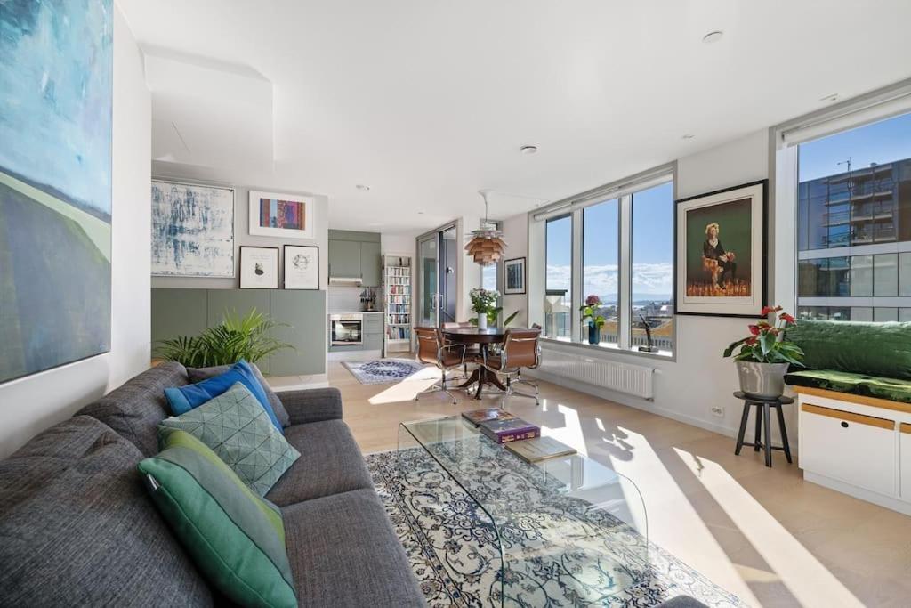 Modern 2Bed Room Sea View Apartment @ Oslo Barcode Экстерьер фото