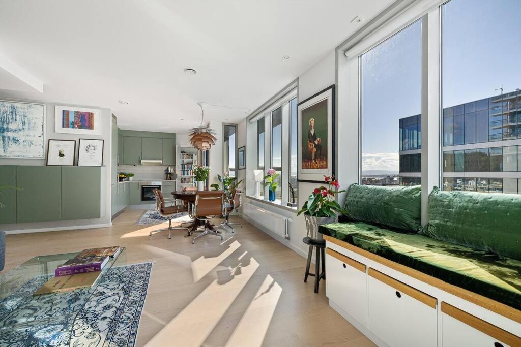 Modern 2Bed Room Sea View Apartment @ Oslo Barcode Экстерьер фото