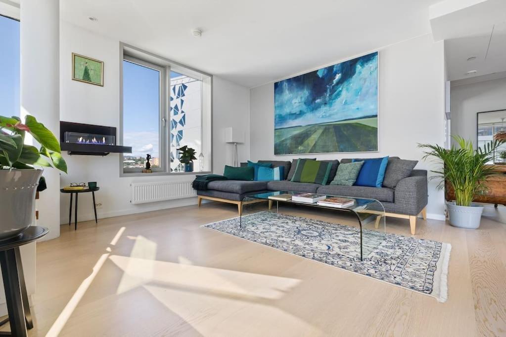 Modern 2Bed Room Sea View Apartment @ Oslo Barcode Экстерьер фото